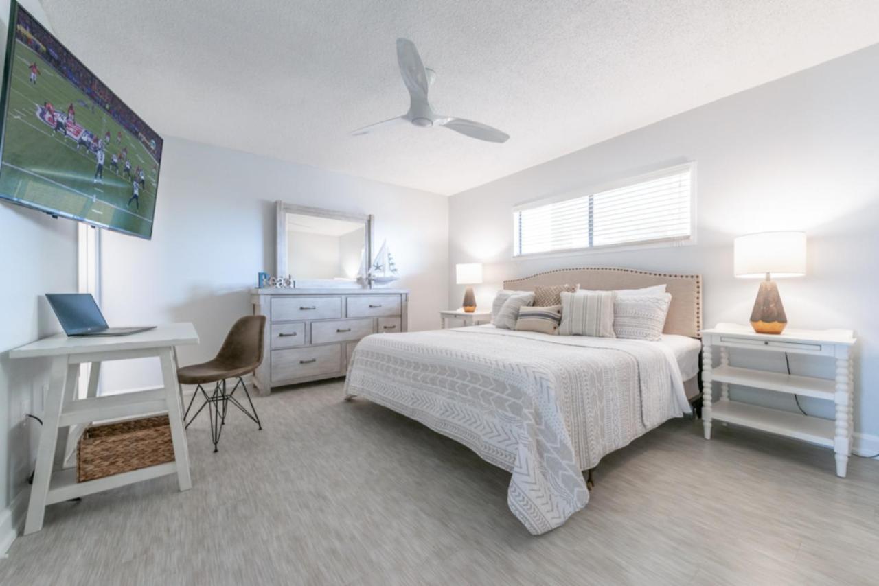 Chateau By The Sea Cocoa Beach Phòng bức ảnh